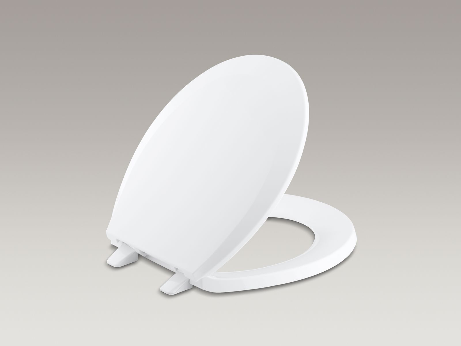 Lustra™ round closed-front anti-microbial toilet seat