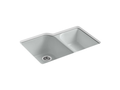 Executive Chef&trade; 33" x 22" x 10-5/8" undermount large/medium, high/low double-bowl kitchen sink with 4 oversize faucet holes