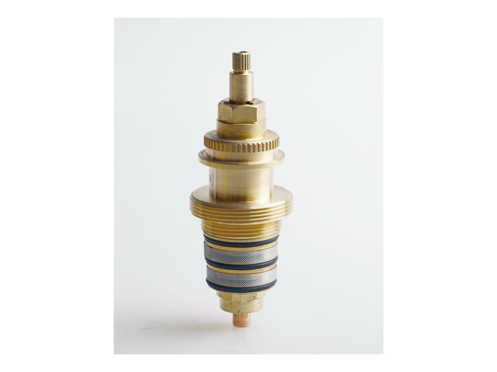 3/4 view of product