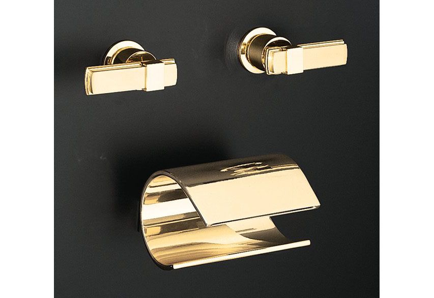3/4 view of product