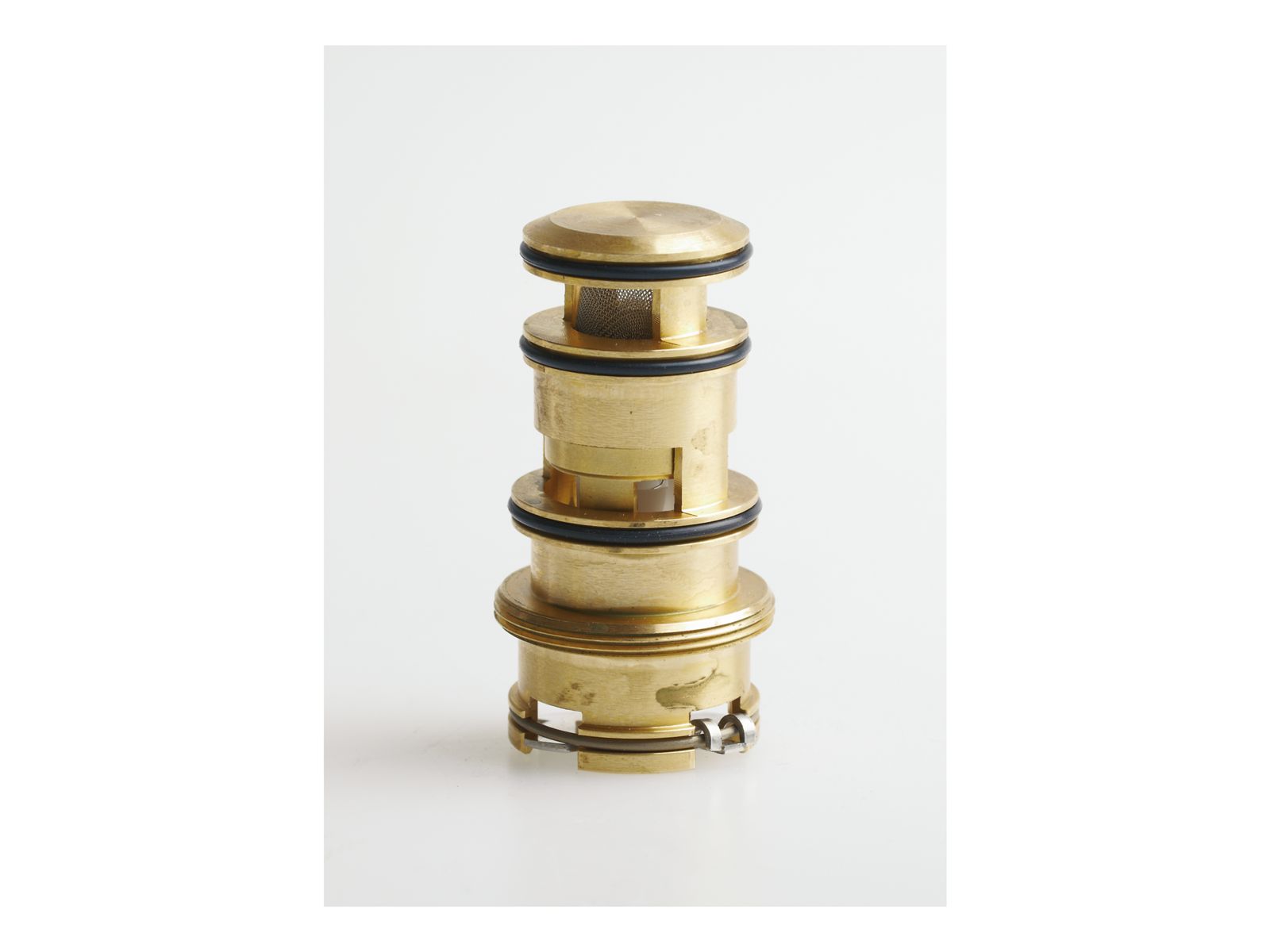 3/4 view of product