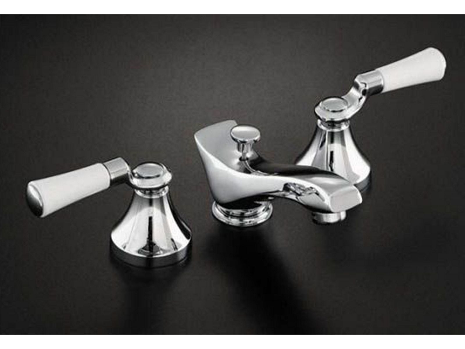 3/4 view of product
