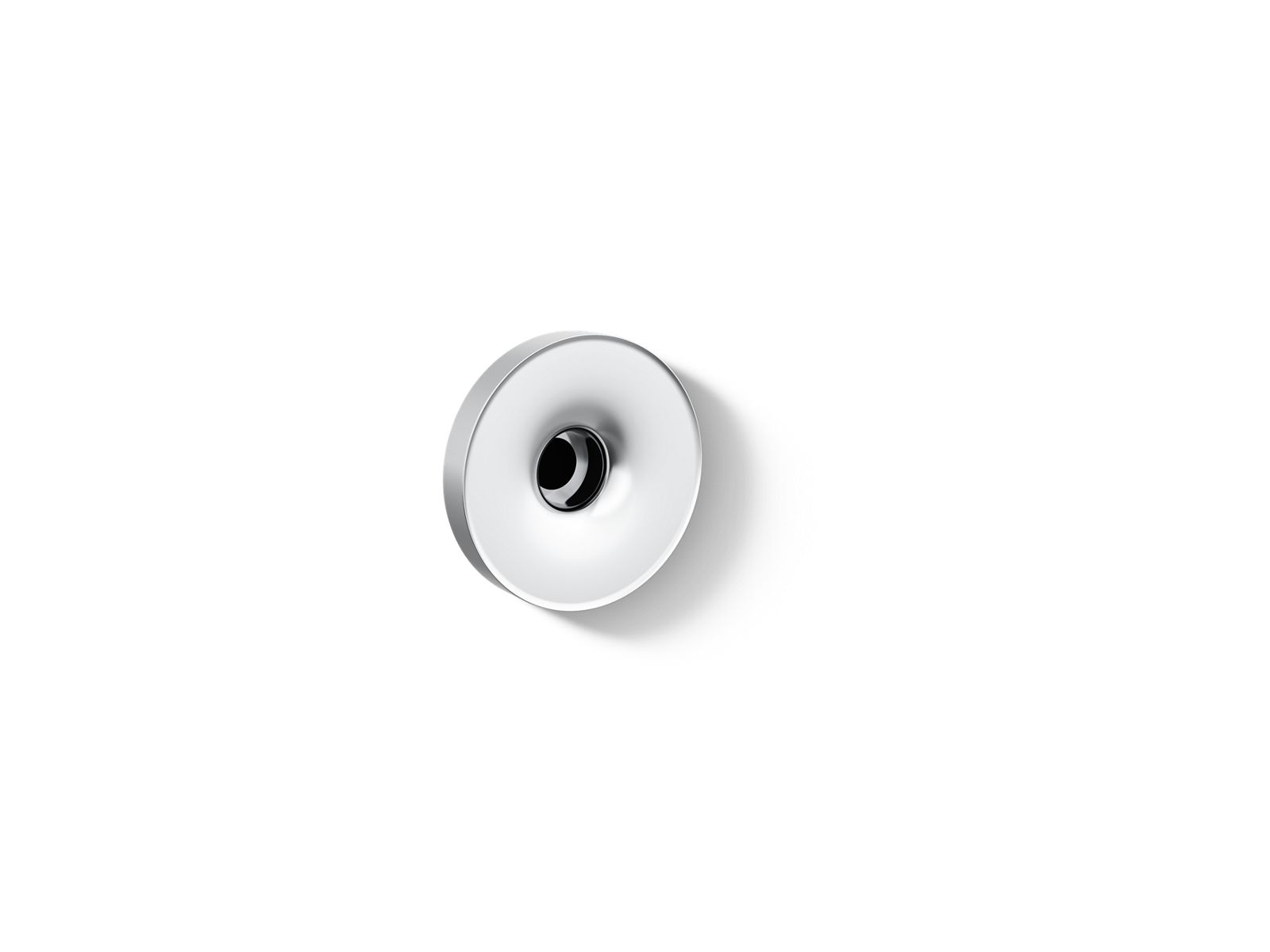 Wall- or -ceiling-mount bath filler