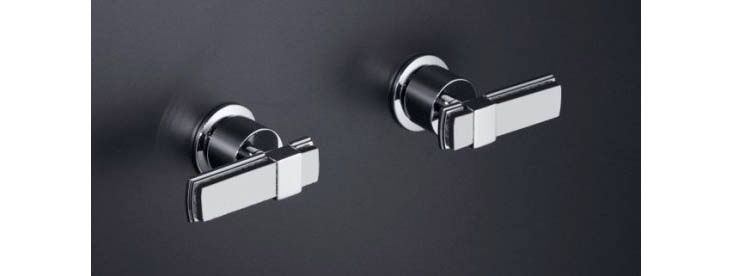 3/4 view of product