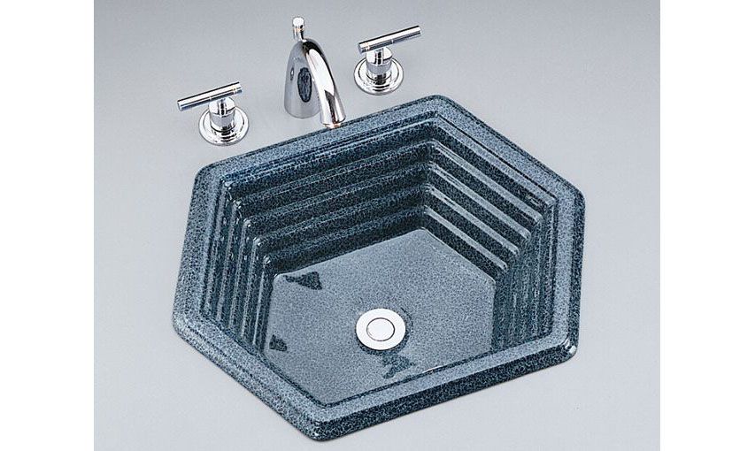 3/4 view of product
