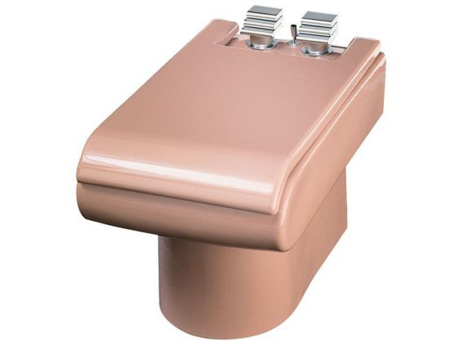 3/4 view of product