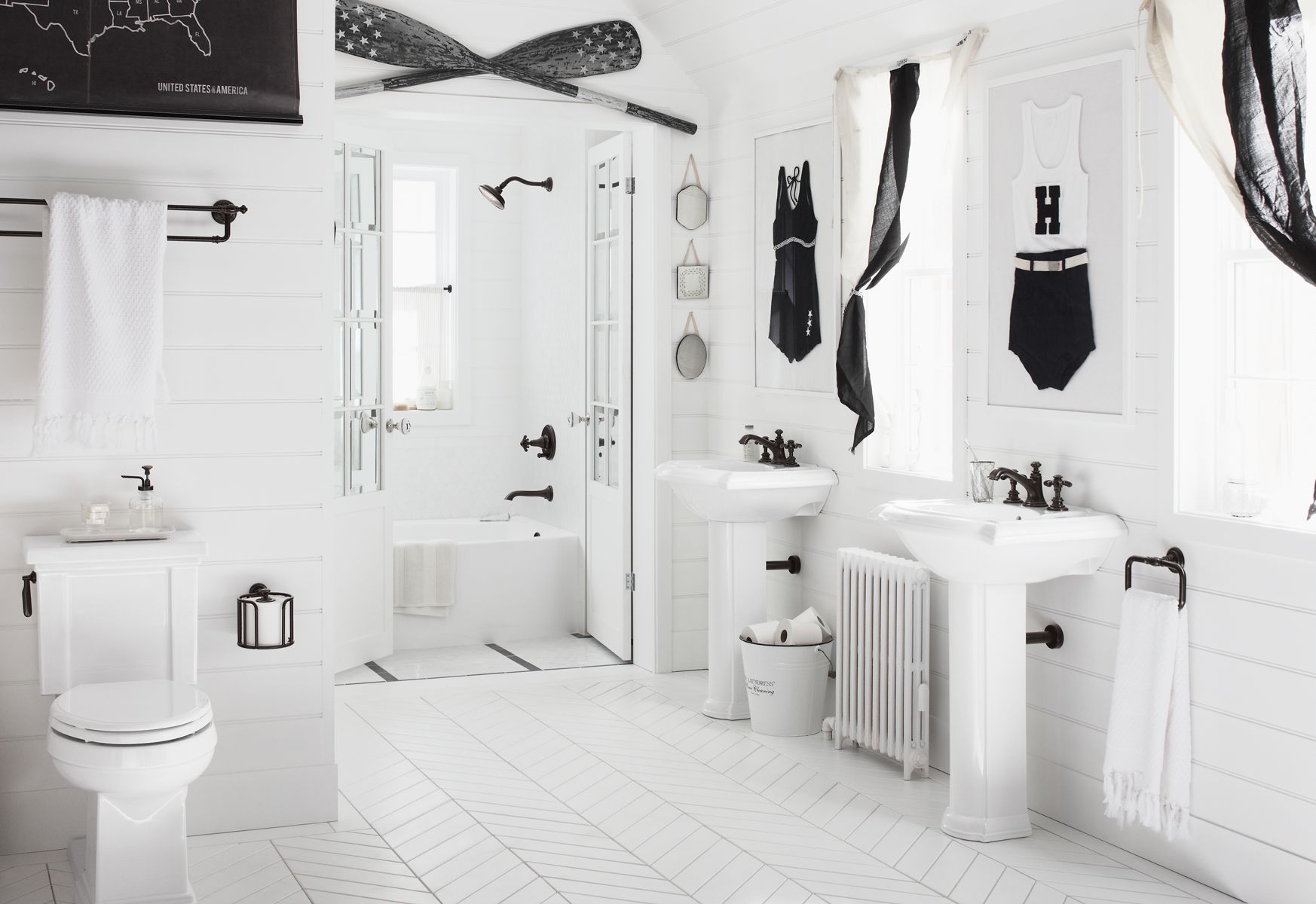 matching bathroom sink and tub faucets