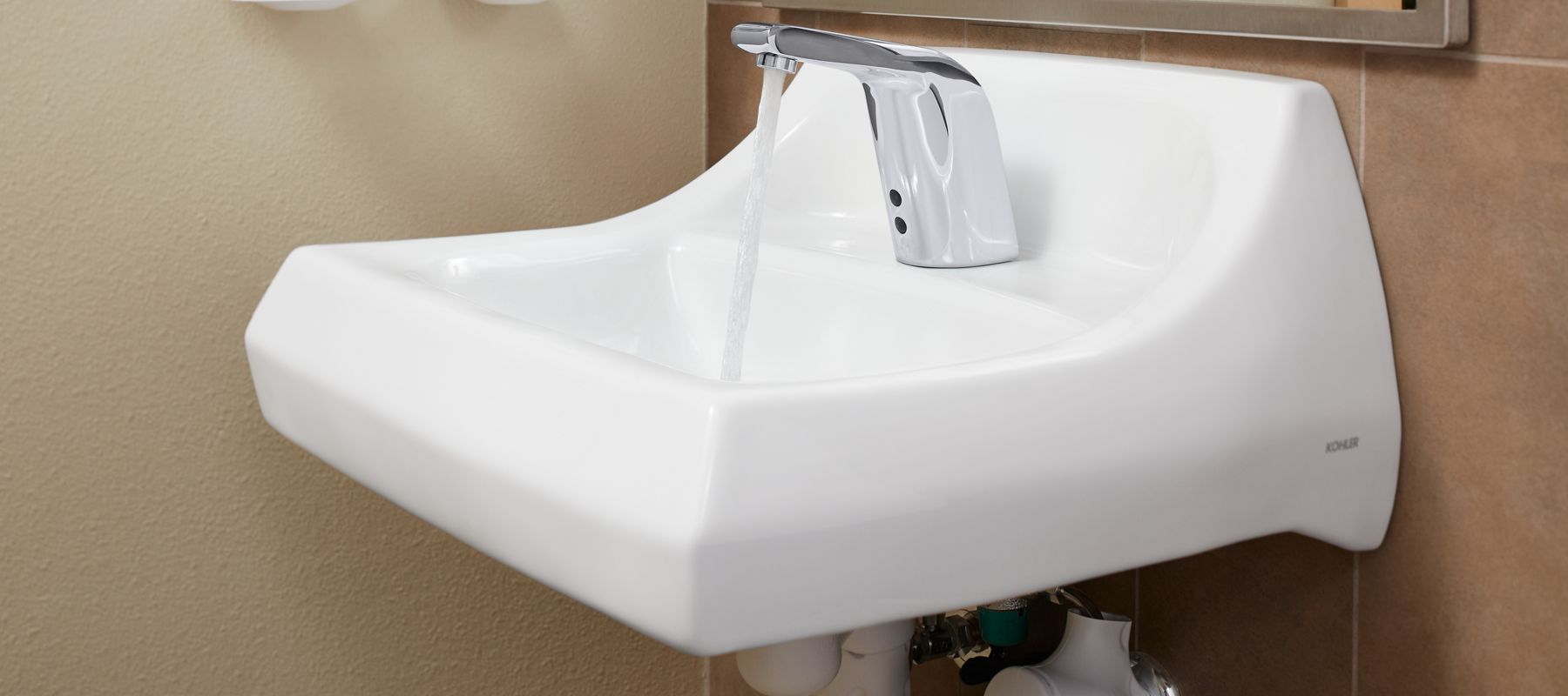 commercial bathroom sinks