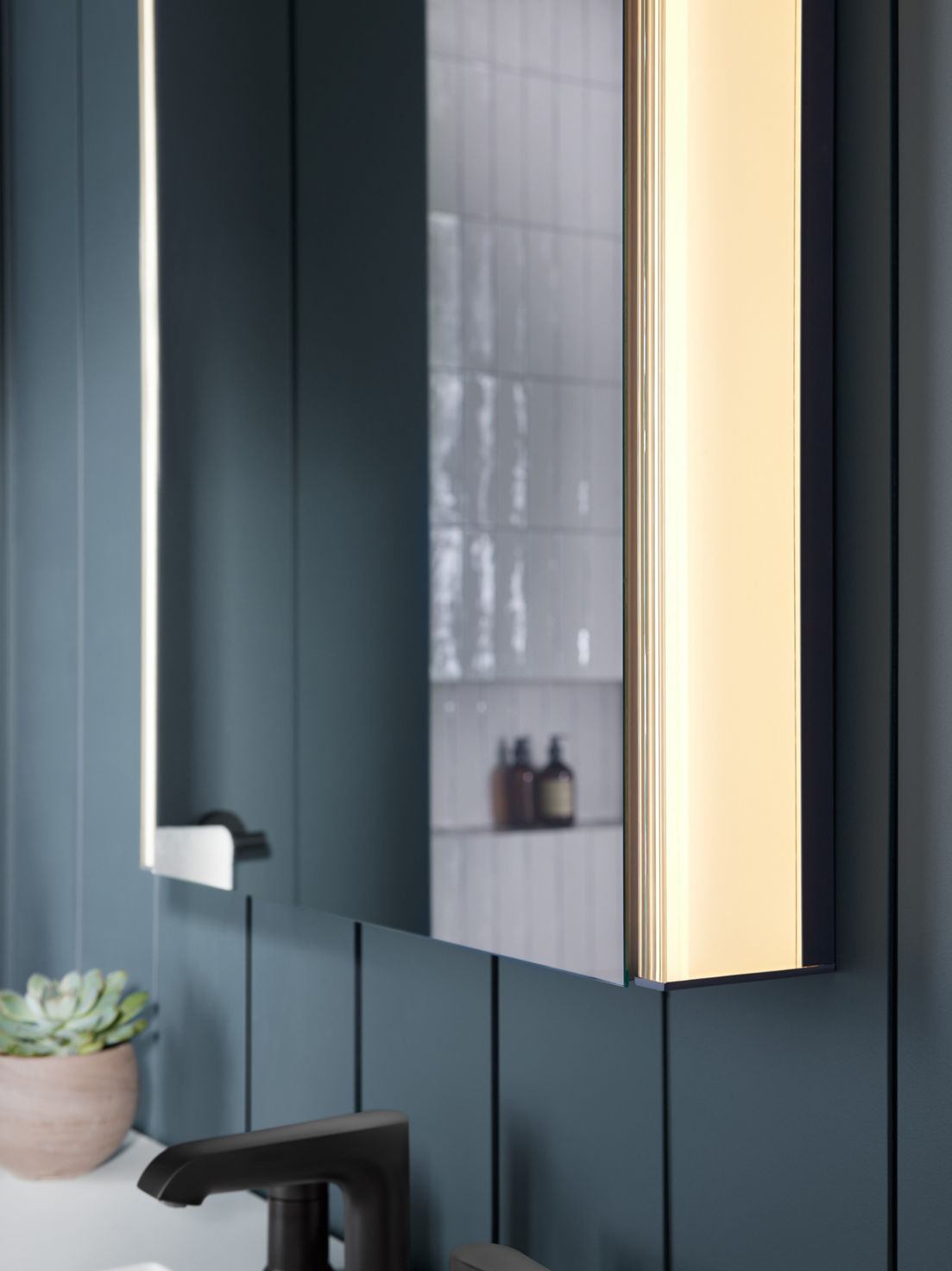 Maxstow Lighted Medicine Cabinet K 81145 SLE KOHLER