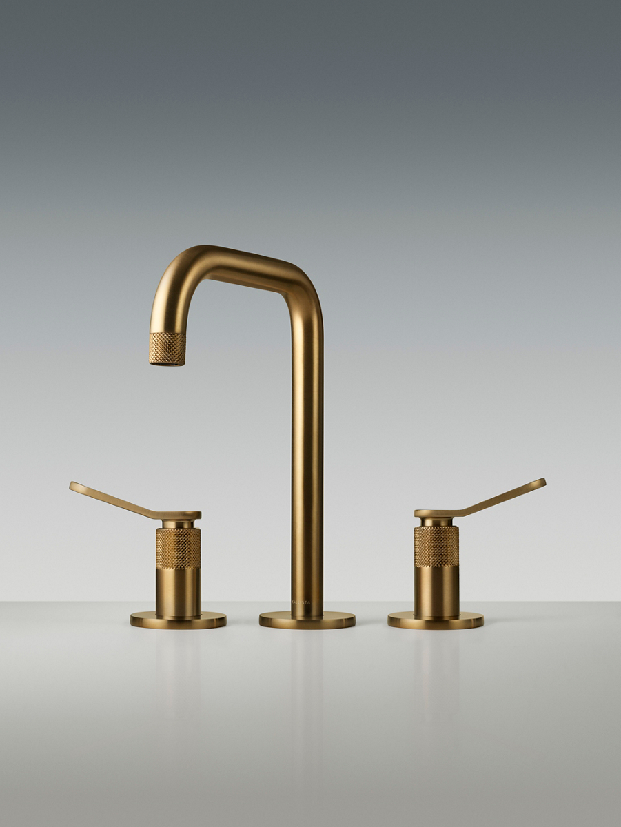Three-piece Aileron faucet set with two handles and central spout
